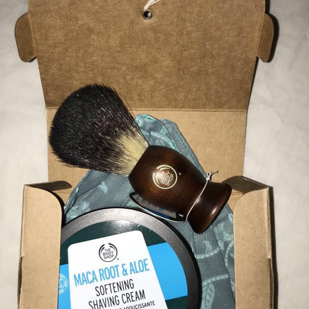Men shaving kit